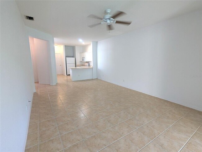 Building Photo - 2416 Magnolia Cir