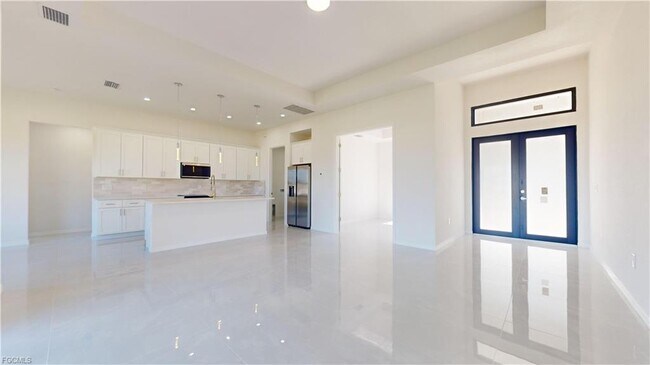 Building Photo - 2421 NW 24th St