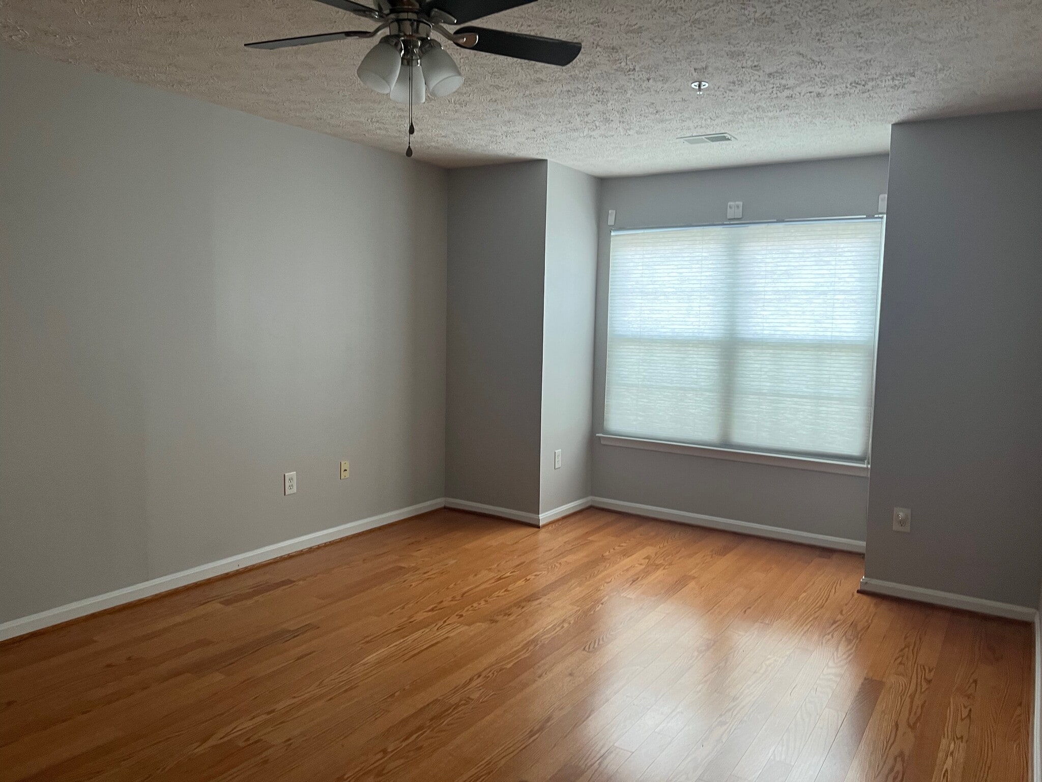 Building Photo - 3704 Excalibur Ct