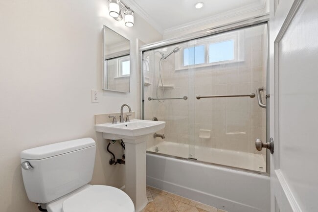 Building Photo - Updated 3BR/1BA Home w/ Large Yard & Garage, Winston Manor Neighborhood in South San Francisco