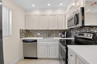 Building Photo - 205 Flanders Dr