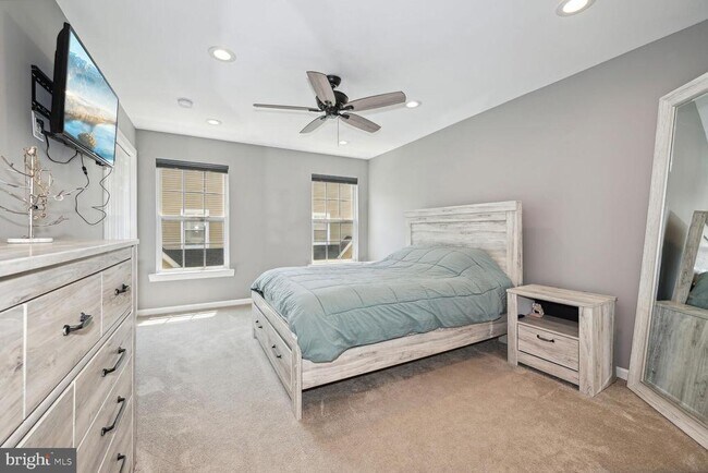 Building Photo - 1205 Delancey Way