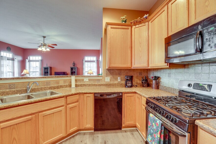 Building Photo - 4195 Angela Way