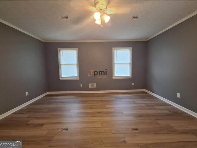 Building Photo - 4103 Renard Way
