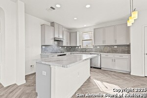 Building Photo - 561 Granite Mist