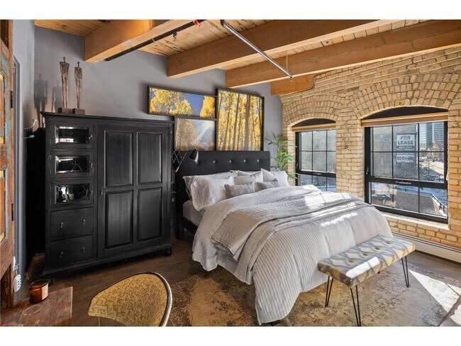 Building Photo - 404 N Washington Ave