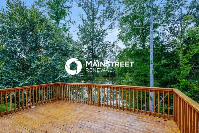 Building Photo - 3 Bedroom Pet-Friendly Home in York, SC with Main Street Renewal