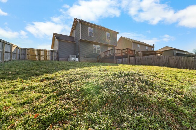 Building Photo - 1061 Fuji Ln