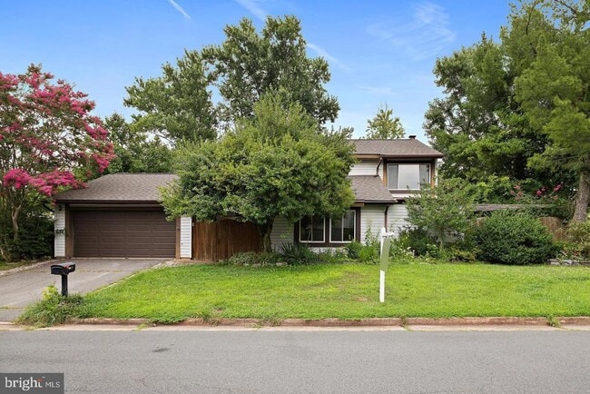 Building Photo - 511 Avondale Dr