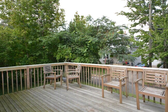 Building Photo - 2837 Hyde Park Plz