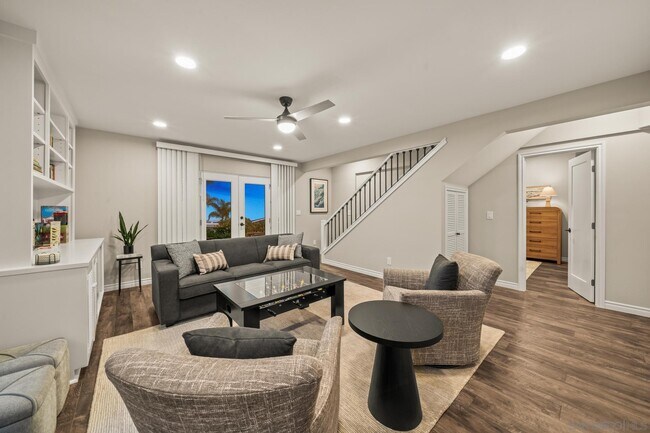 Building Photo - 7201 Country Club Dr