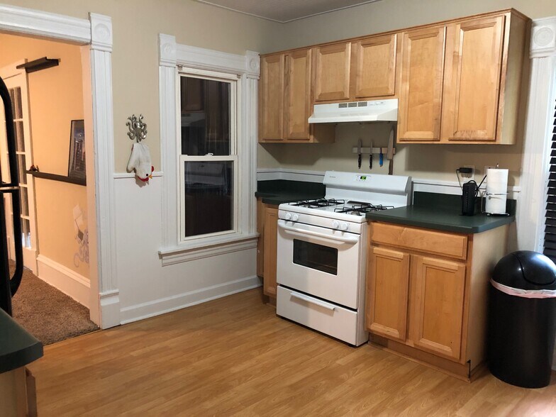 Kitchen - 518 W Wilson St