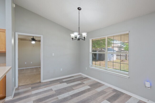 Building Photo - 208 Citadel Ln