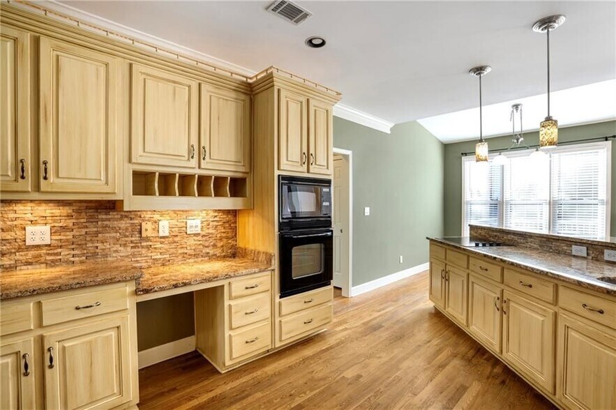 Building Photo - 1200 Whitehawk Trail NW