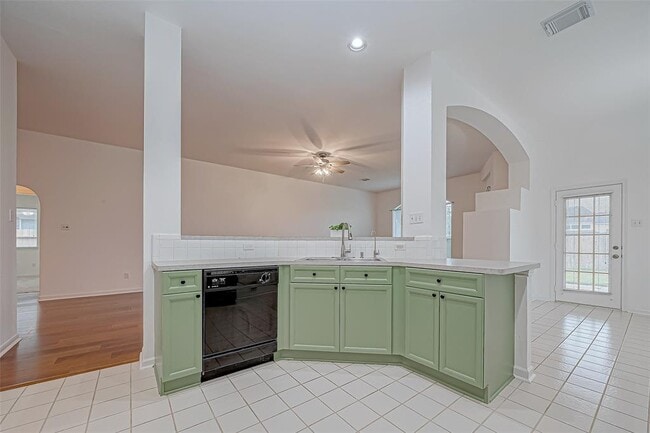 Building Photo - 3655 Heritage Colony Dr