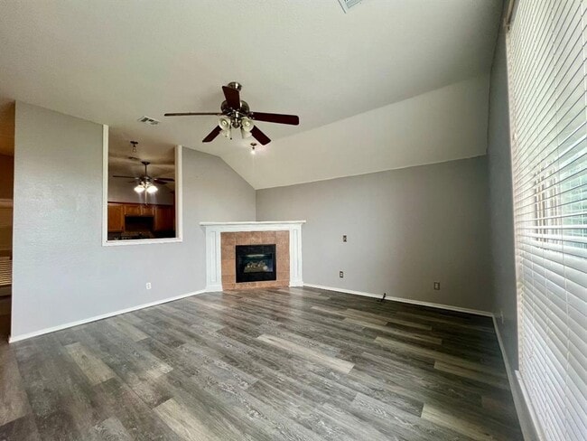 Building Photo - 4813 SE 87th Terrace