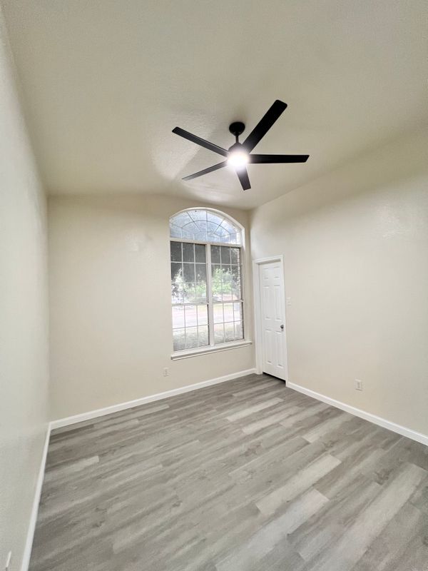 Building Photo - 14502 Amy Francis St