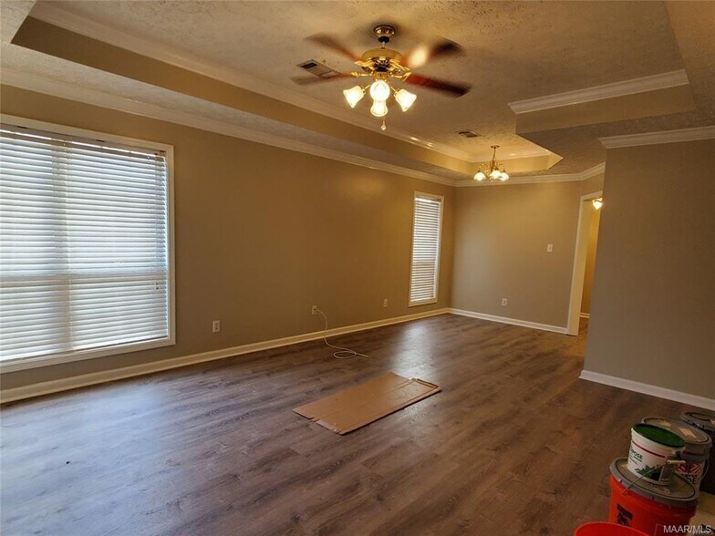 Building Photo - 517 Sandfield Ct