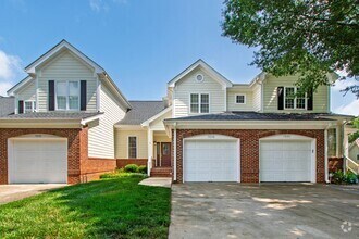 Building Photo - Lovely 3 bedroom townhome in fantastic Ral...