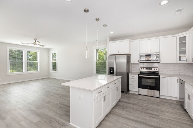 Building Photo - 3 bed 2.5 bath home in Gastonia