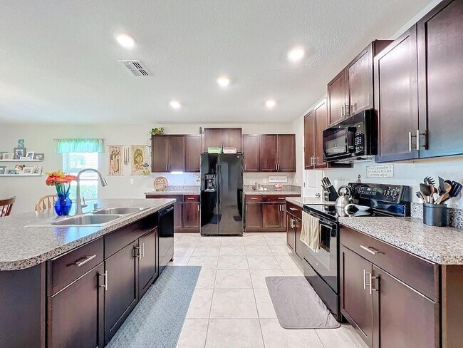 Building Photo - 11116 Sage Canyon Dr.
