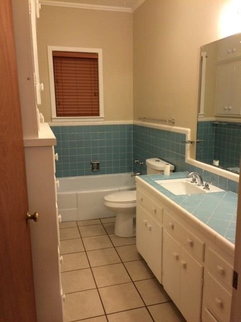 Building Photo - 106 Clark St