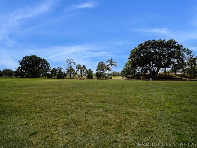 Building Photo - 5390 Woodland Lakes Dr
