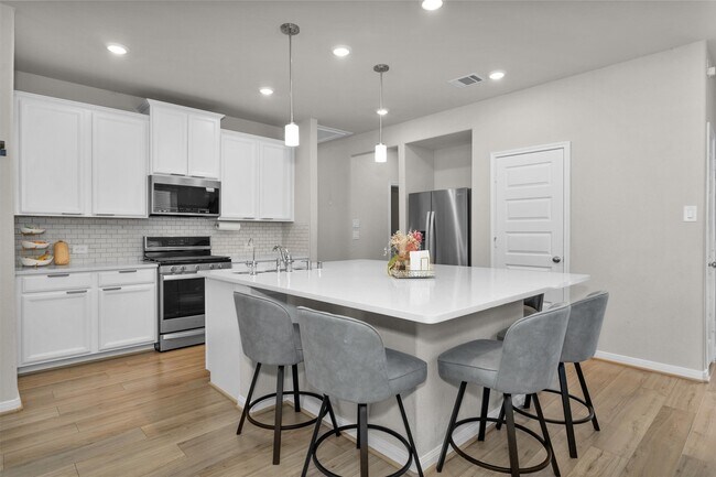 Building Photo - 18544 Meadow Point Ln