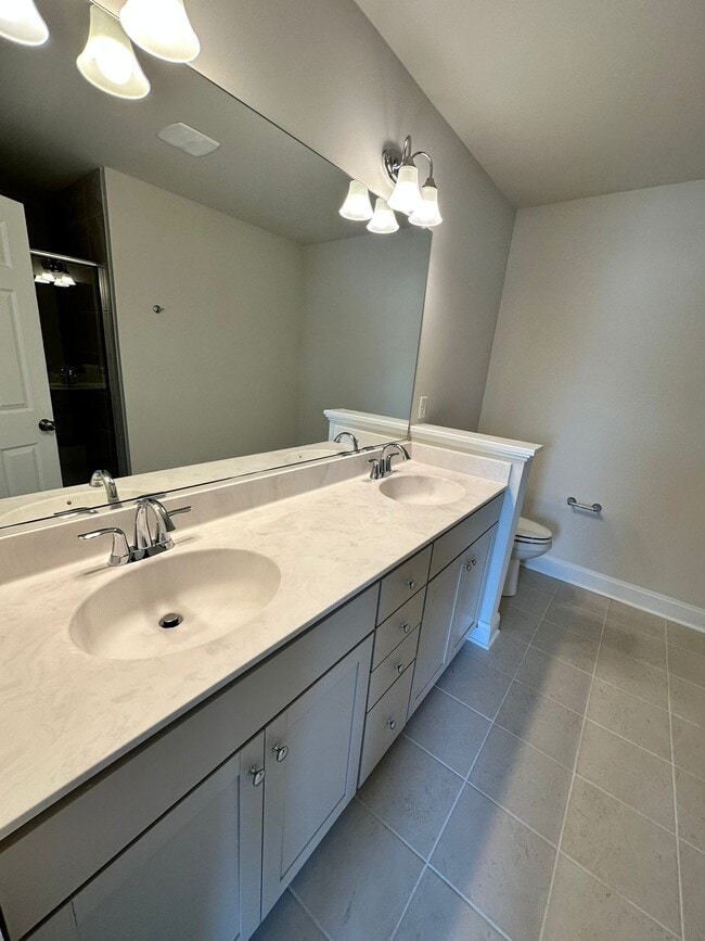 Building Photo - 409 Randolph Vw Dr