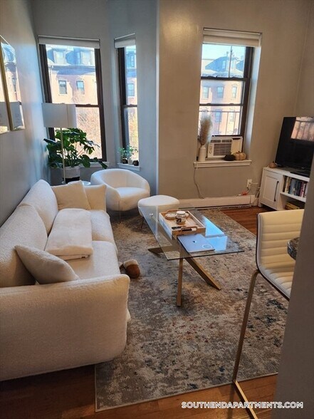 Primary Photo - 469 Massachusetts Ave