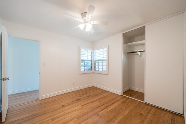 Building Photo - 5564 Gala Ave