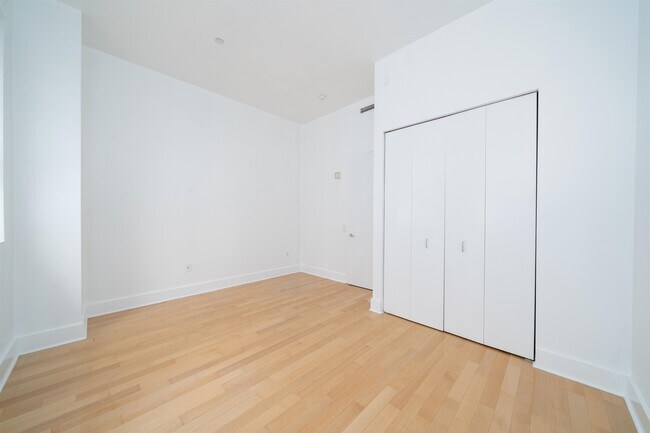 Building Photo - 4 Beacon Way