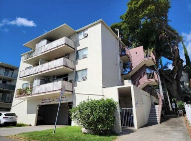 Building Photo - 1914 University Ave