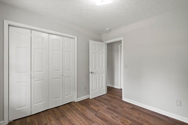 Building Photo - 1204 Derek Dr
