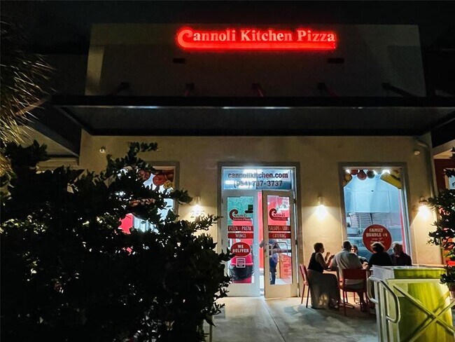 Building Photo - 400 N Riverside Dr