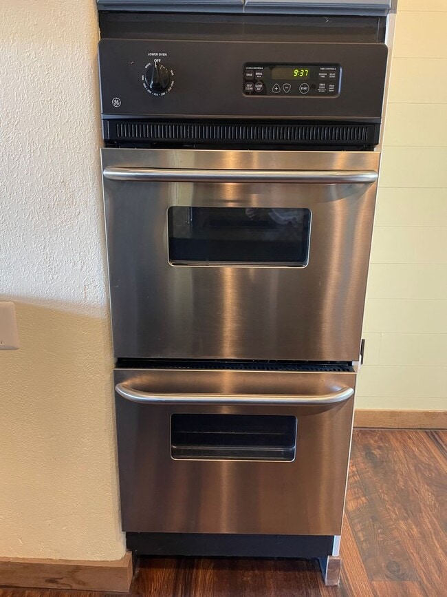 Building Photo - 3BR/2BA Condo near Olde Town Arvada!!