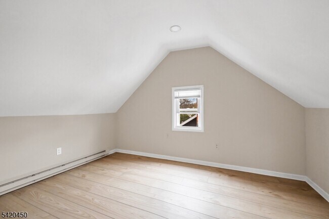 Building Photo - 36 Cortlandt Pl