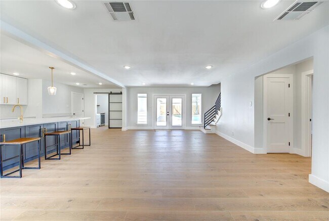 Building Photo - 1810 Eagle Falls Ct