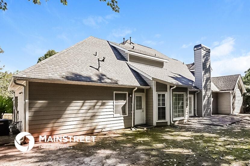 Building Photo - 51 Southern Golf Ct