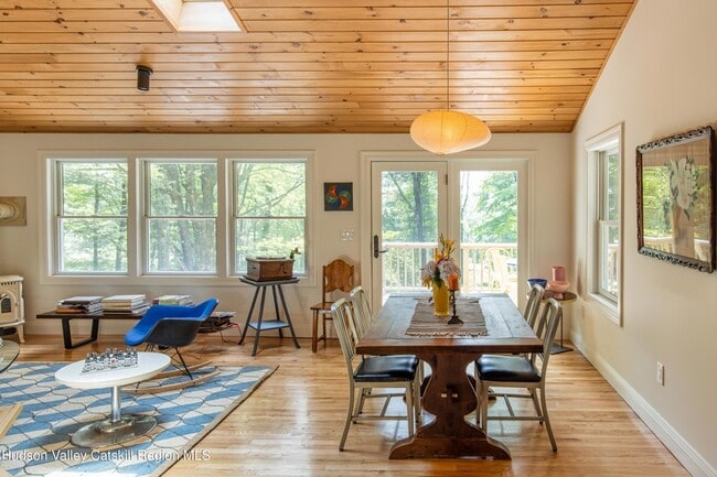 Building Photo - 19 Bakertown Rd