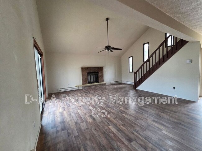 Building Photo - 2859 Fairhaven Dr