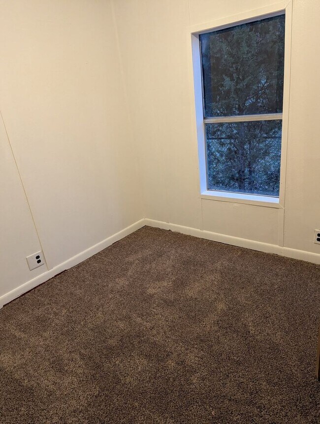 Building Photo - Glendale Mobile Home Park