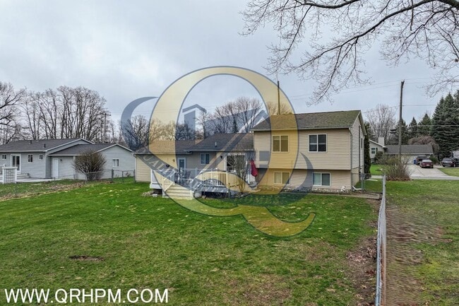 Building Photo - COMING SOON in Linden with Lake Access!!!