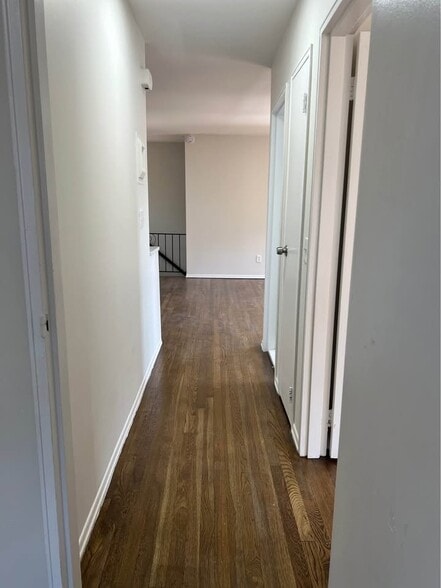 Building Photo - 57-61A E Park St