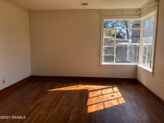 Building Photo - 505 St Camille St