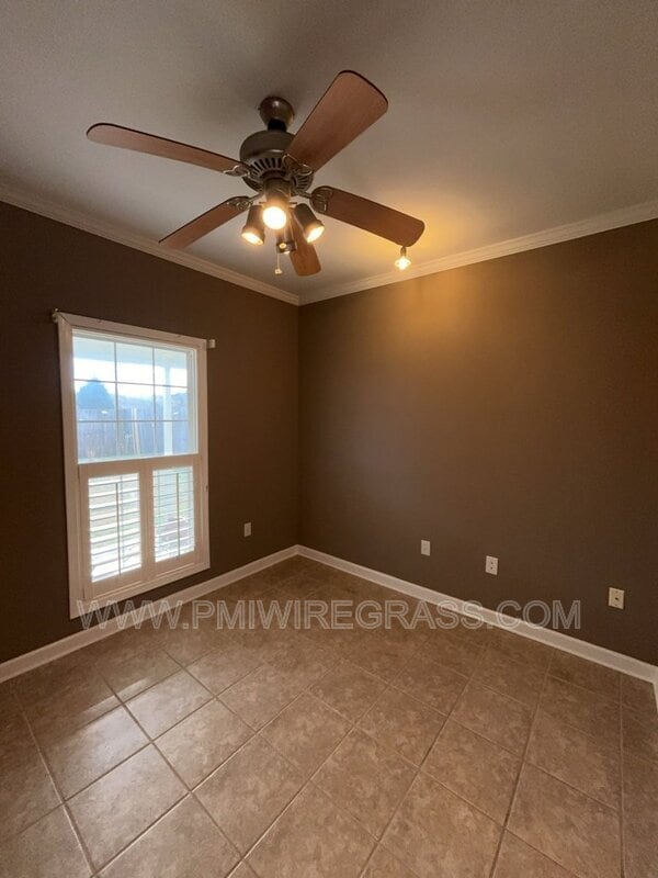 Building Photo - 249 Windsor Garden Dr
