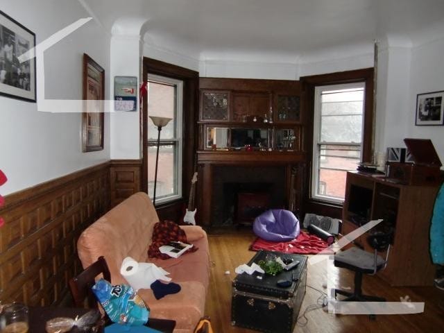 Building Photo - 847 Beacon St