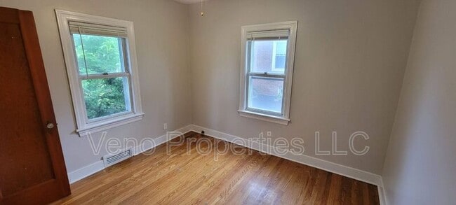 Building Photo - 186 Winthrop Ave