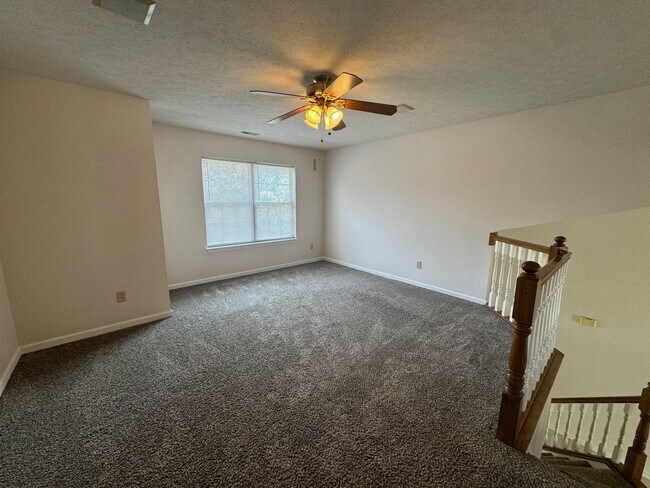 Building Photo - 9847 Cranberry Cir