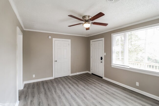 Building Photo - 3452 Doster Way